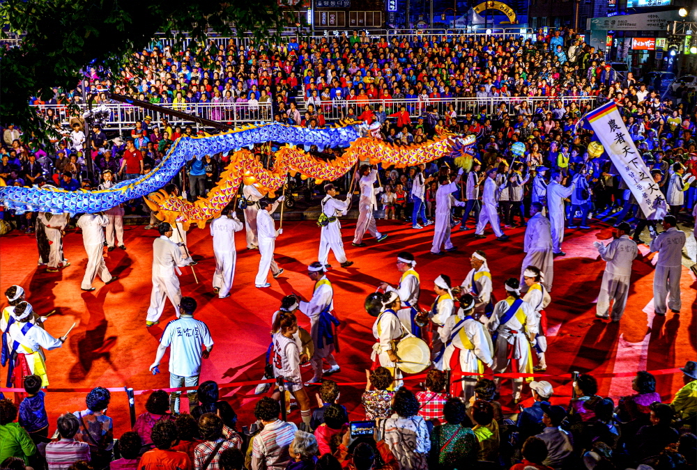 Lễ hội Tết Đoan Ngọ vùng Gangneung, nơi các vị thần và con người hòa làm một 01